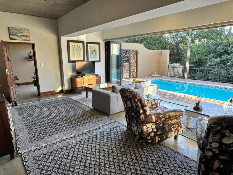 An Architectural Masterpiece for the Distinguished Family in a Sought-After Estate - Photo 8