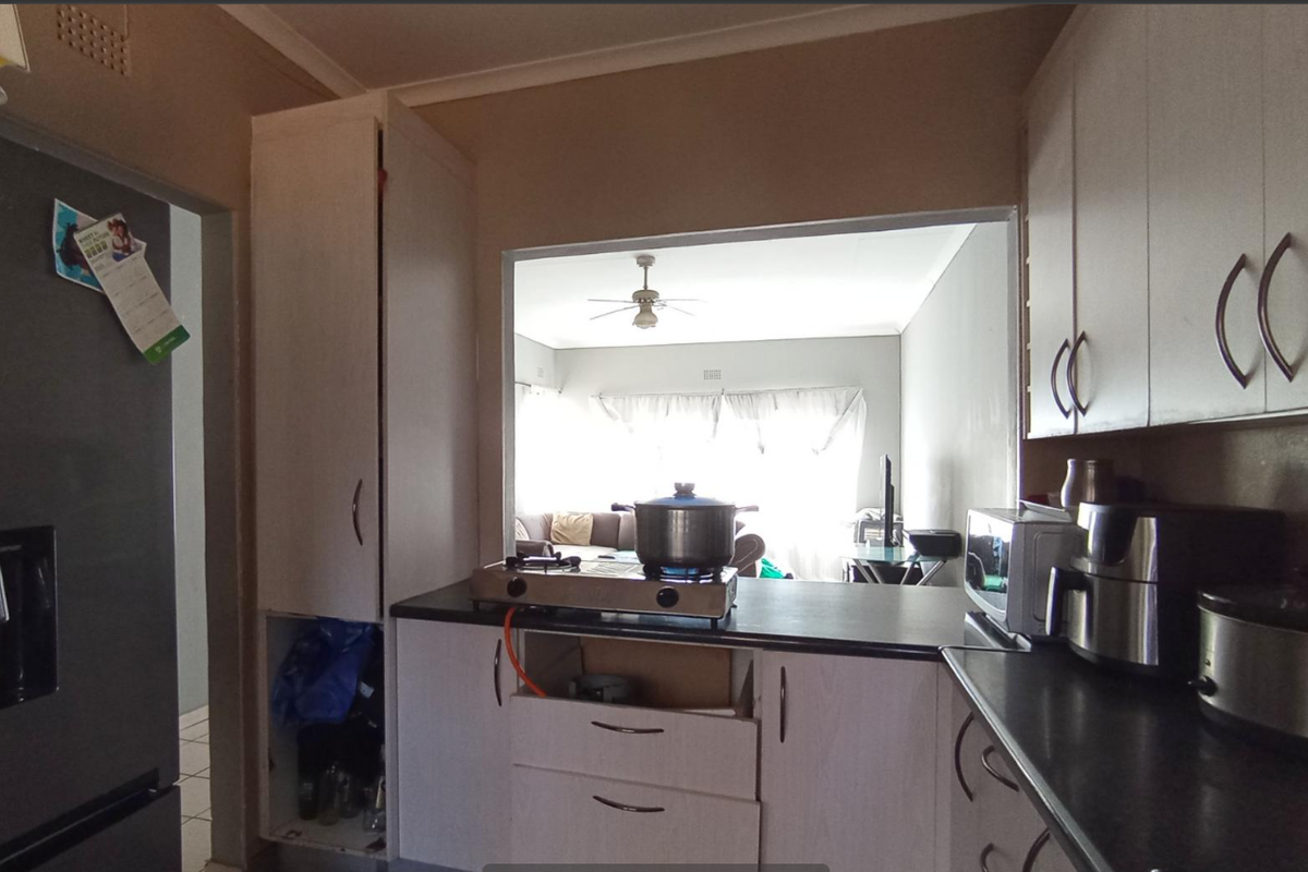 2 bedroom Unit for sale in Florida - Photo 3