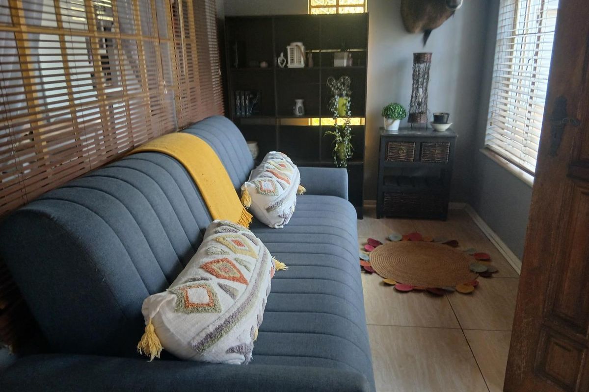 Large family home - Photo 3