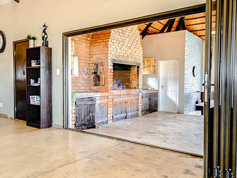 Luxury Home For Sale at Swakopmund River Plots - Photo 10