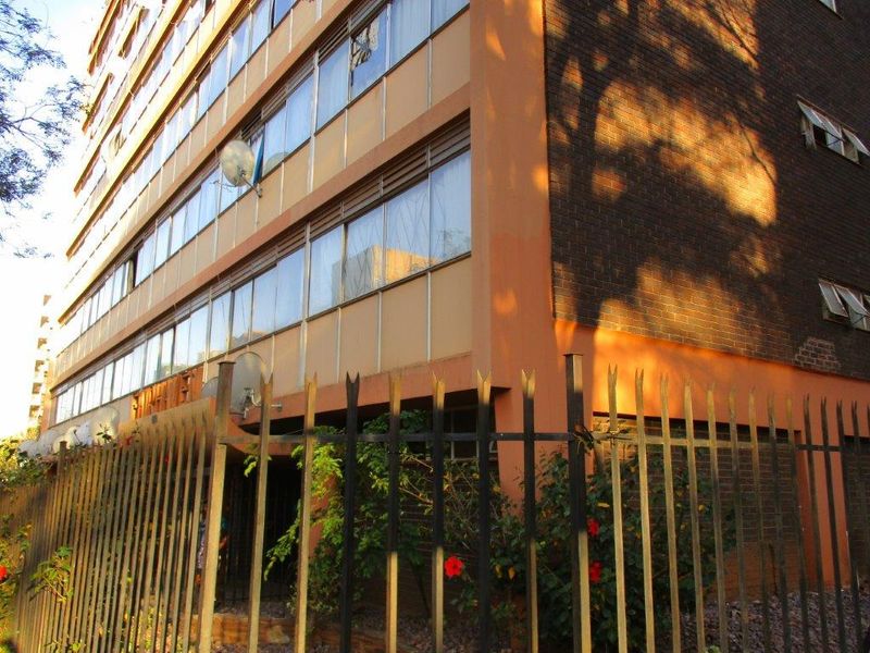 A BACHELOR FLAT TO RENT IN PRETORIA CENTRAL - Photo 4