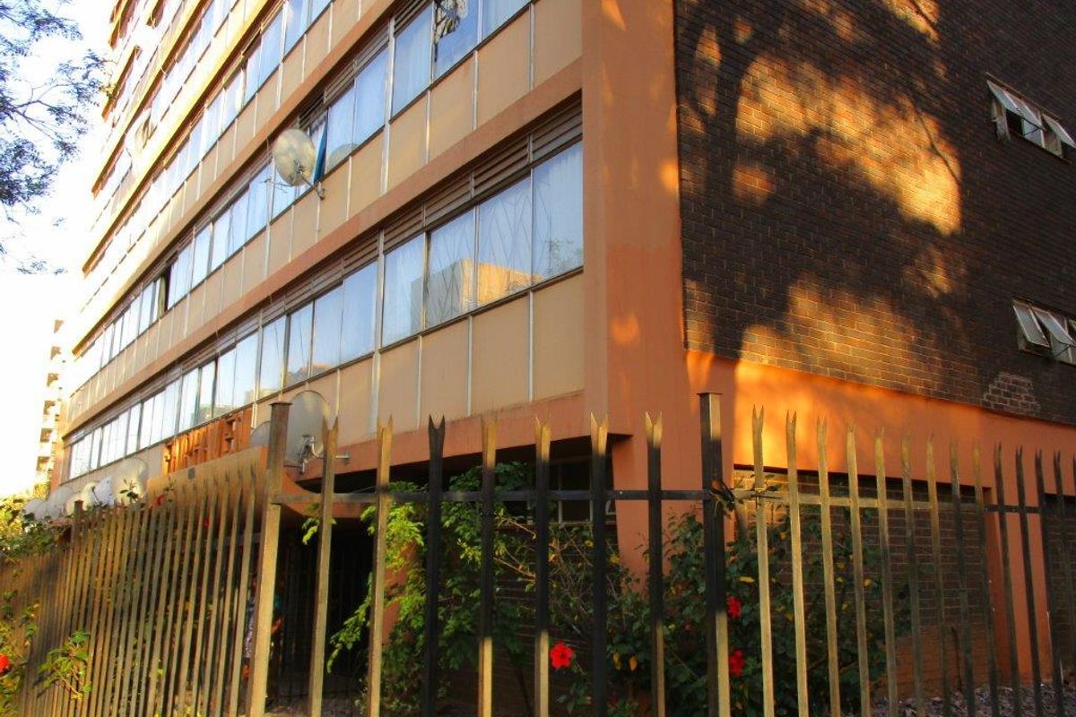 A BACHELOR FLAT TO RENT IN PRETORIA CENTRAL - Photo 4