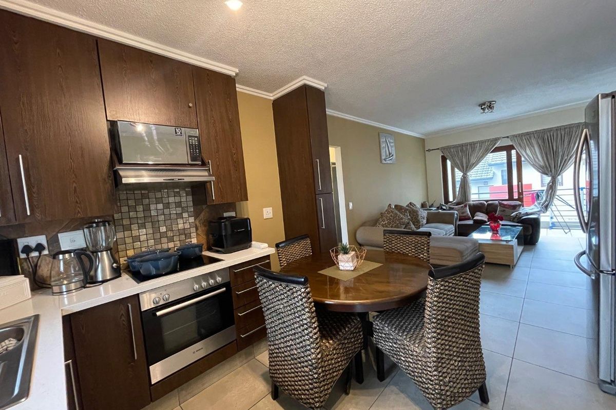 **Spacious 2-Bedroom Apartment for Sale! - Photo 2