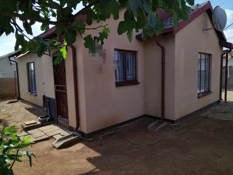 3 bedrooms corner house for sale in Rosslyn - Photo 5