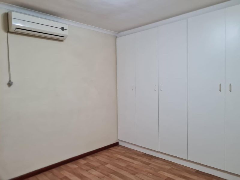 Perfect Blend of Charm and Comfort in sought after area. - Photo 6