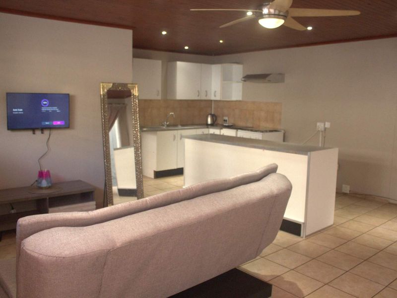 1 Bedroom Garden Cottage For Rent In Brackendowns - Photo 5