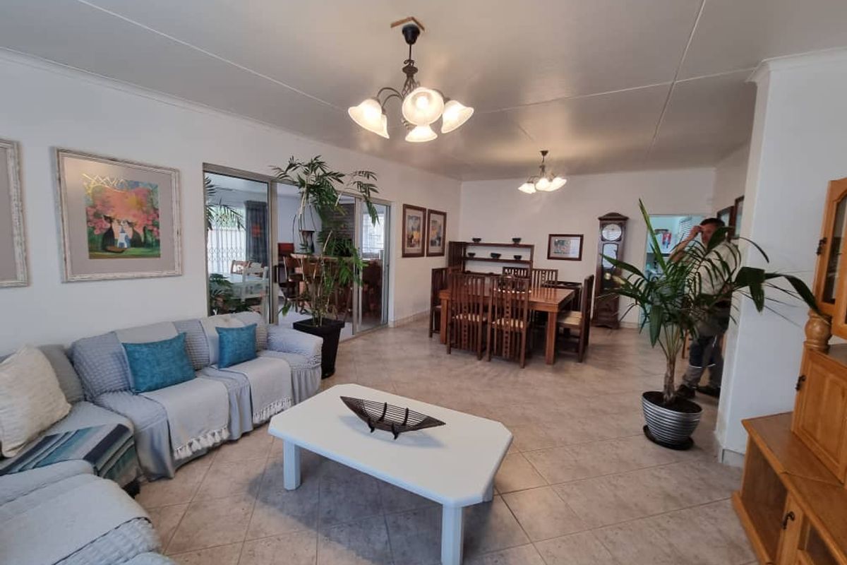 Swakopmund - House Available for Rent - N$ 30 000 Furnished (1 February 2026). - Photo 4