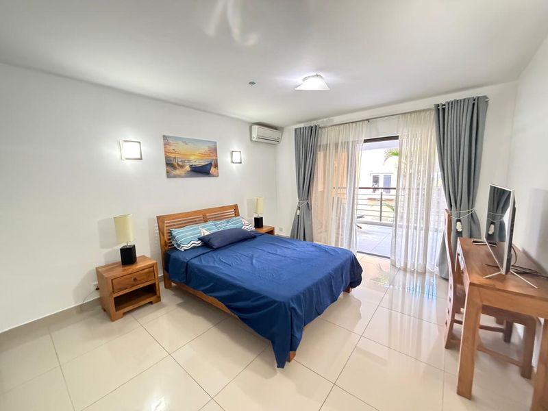 Tamarin | Duplex Apartment | Underground Parking | Sea Views - Photo 8