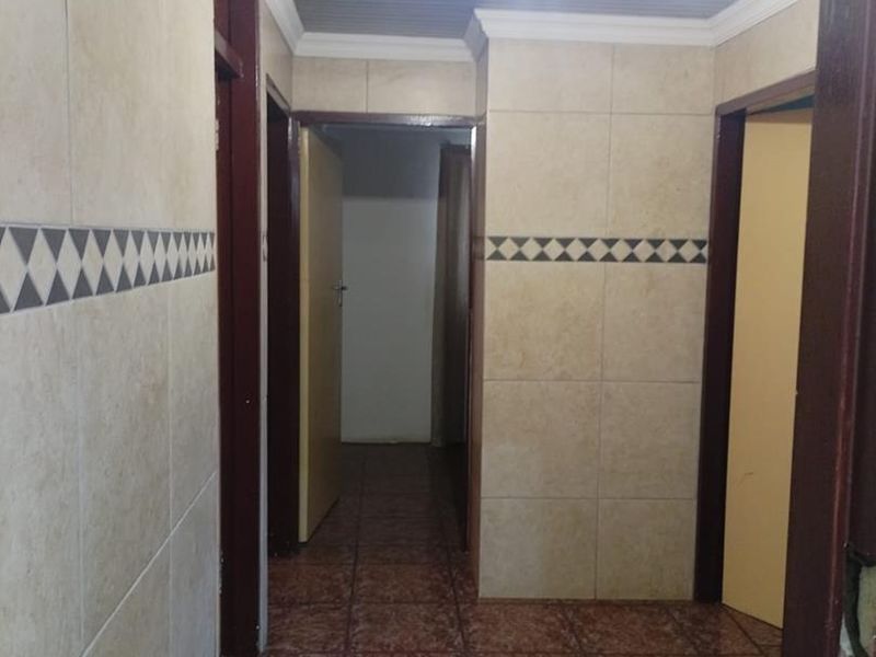 2 Bedroom House in BufferZone - Photo 6