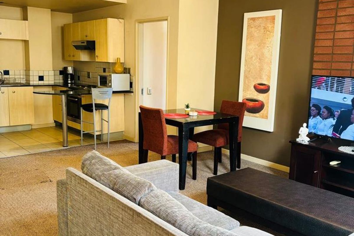 1 BEDROOM APARTMENT FOR SALE IN MARSHALLTOWN - Photo 3