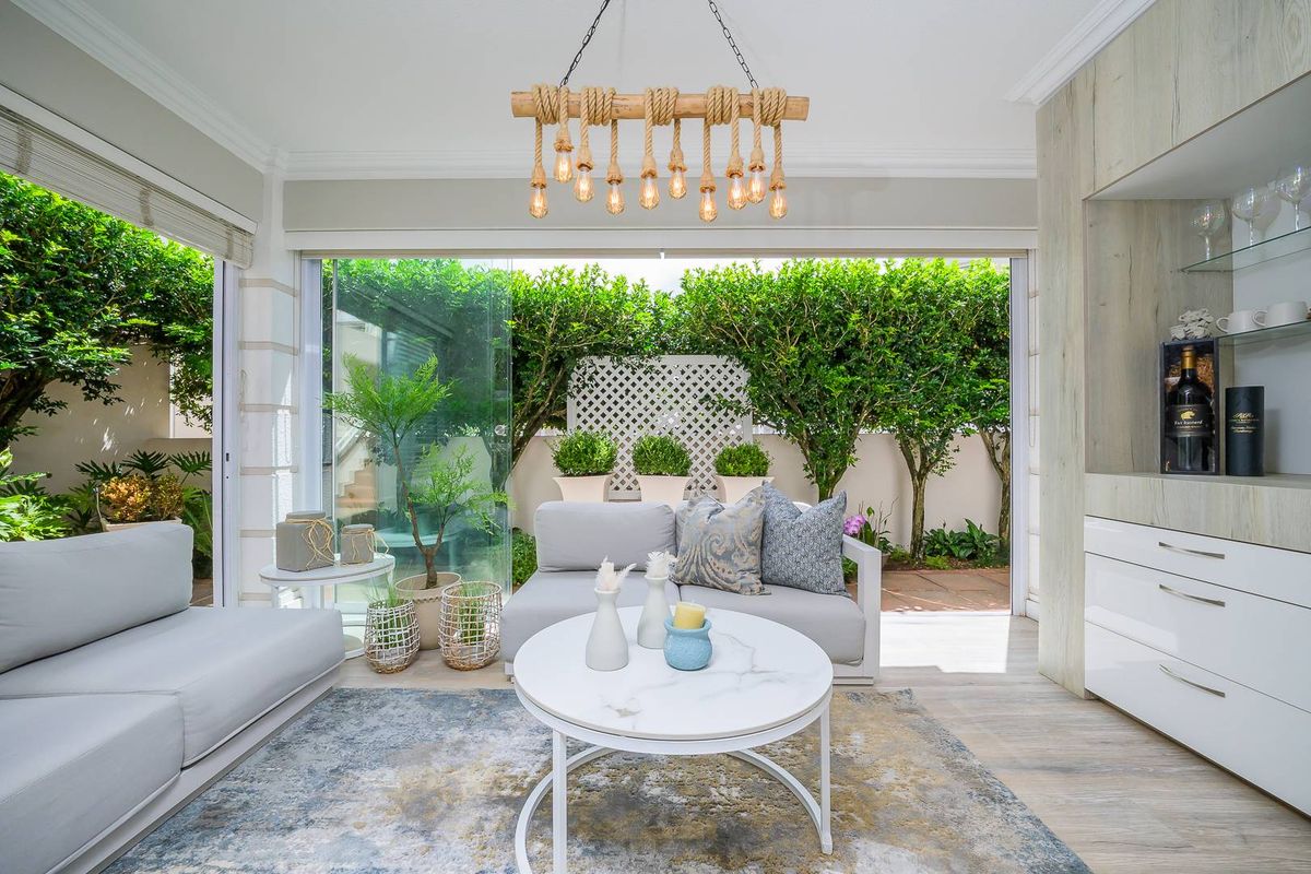 Pet-Friendly Townhouse for Sale | Secure Ilala Ridge Estate | Parking for 4 vehicles - Photo 2