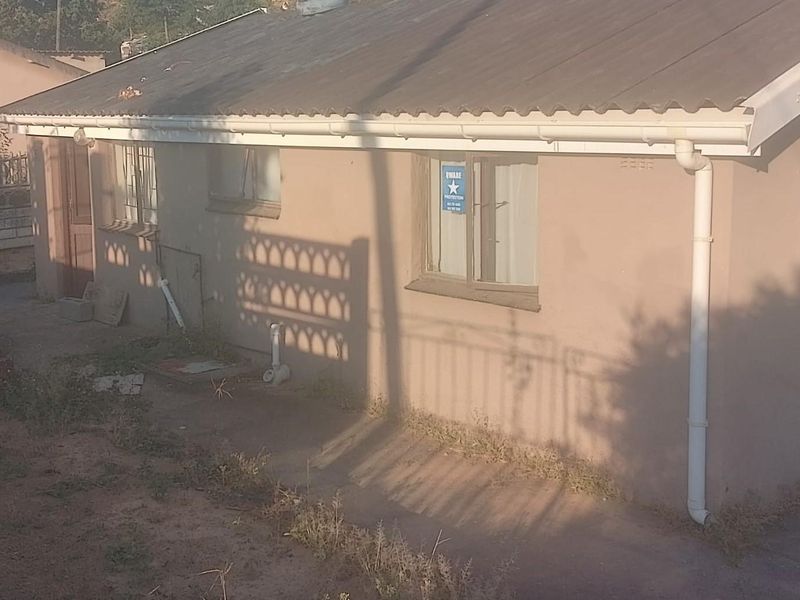 Two Bedroom for Sale in Umlazi - Photo 1