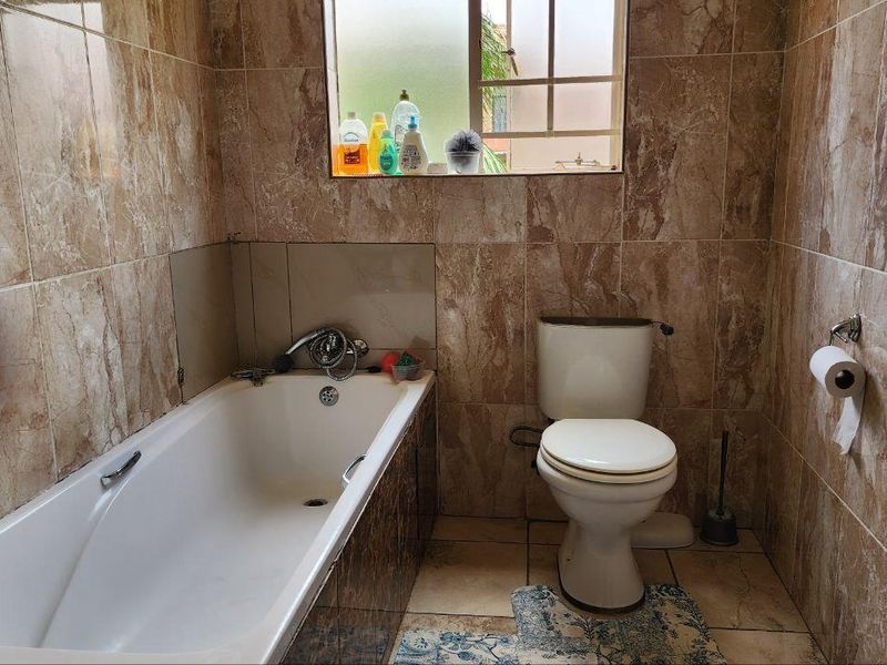 Comfortable 3 bedroom Living for the Whole Family - Photo 5