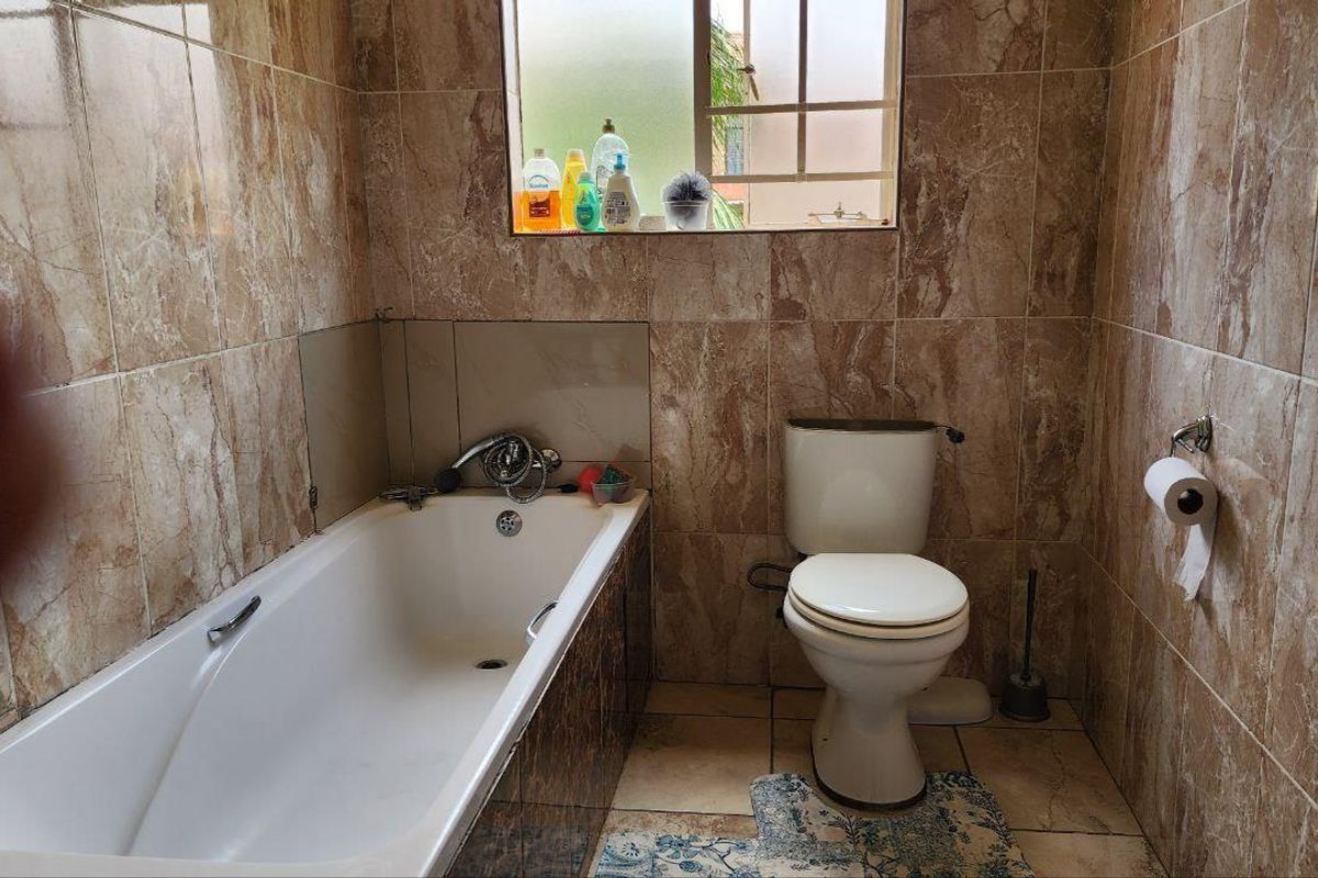 Comfortable 3 bedroom Living for the Whole Family - Photo 5