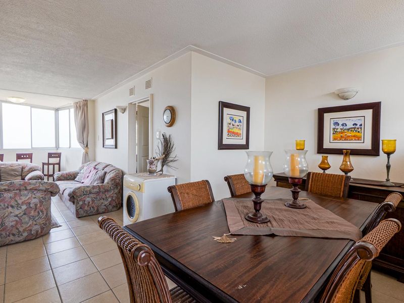 Spacious seaside living - Photo 10