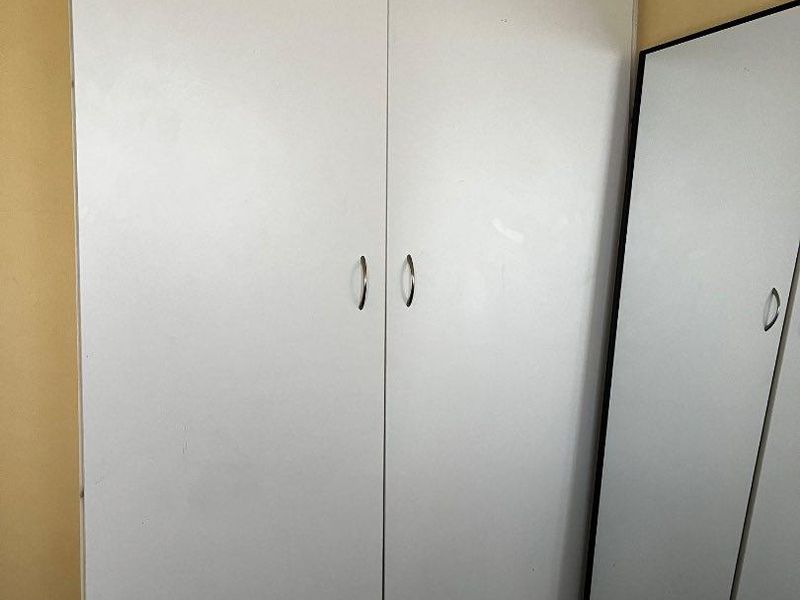 Upstairs Corner 2-Bed Flat — Wanaheda | N$650,000 (N$50,000 Below Valuation). - Photo 7