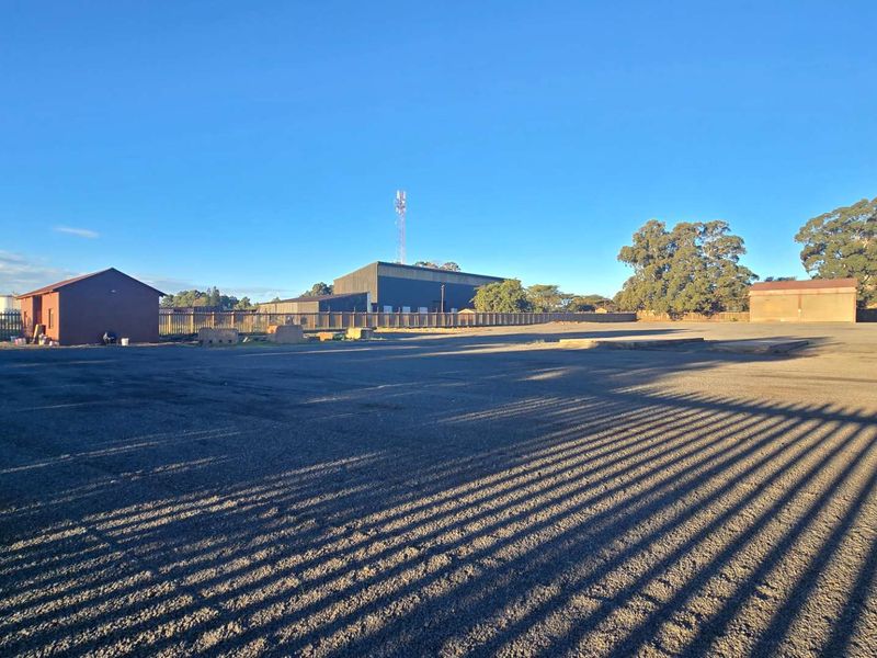 Expand Your Business Here - Workshop, Yard and Offices on 1.7HA - Photo 9