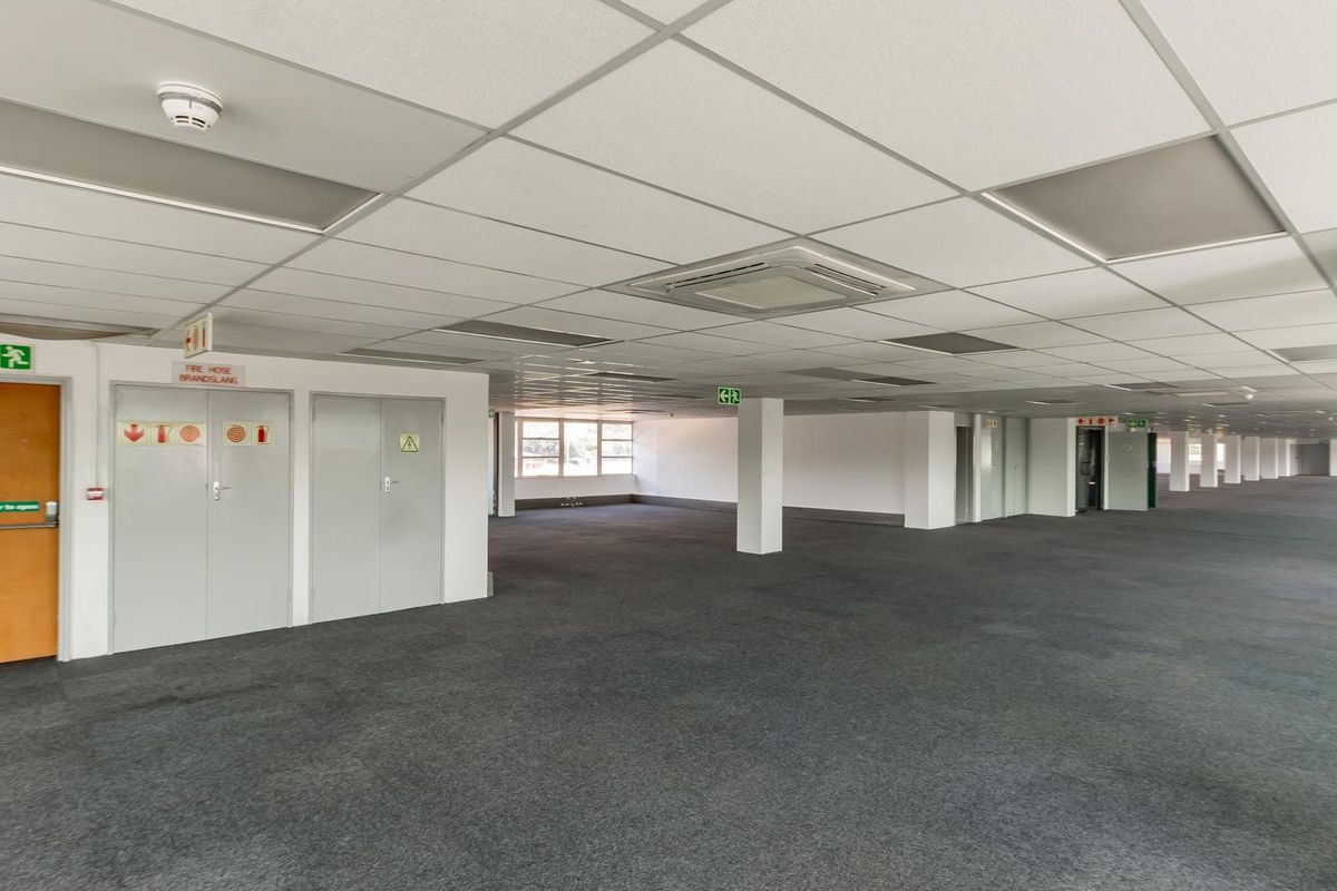 Commercial Property to Rent in Blackheath - Photo 5