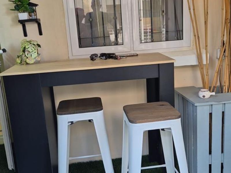 Charming 2-Bedrooms & Steps from Pereybere Beach - Photo 2