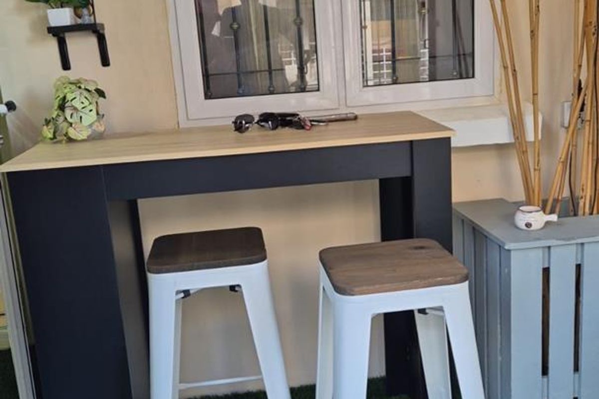 Charming 2-Bedrooms & Steps from Pereybere Beach - Photo 2