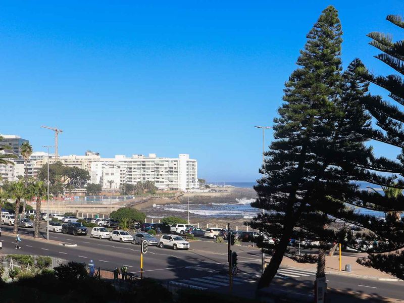 Exceptional Seafront Apartment - Photo 6