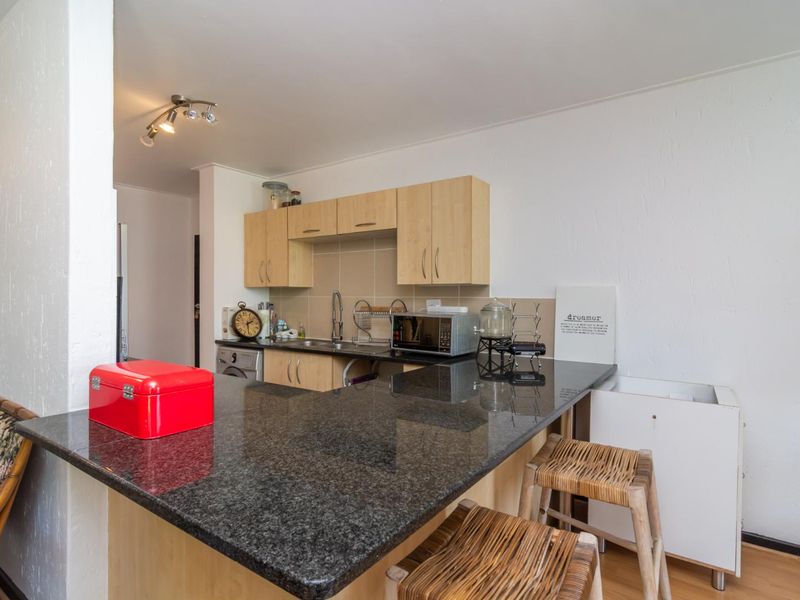 Elegant estate living- secure, scenic, and stylish - Photo 10