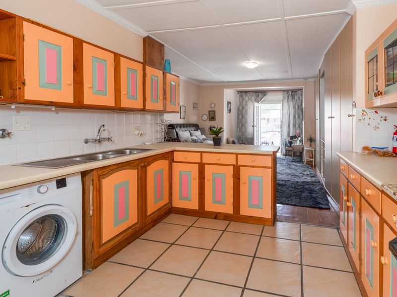 High-Yield Investment | 4 Self-Contained Units | GR4 Zoning - Photo 4