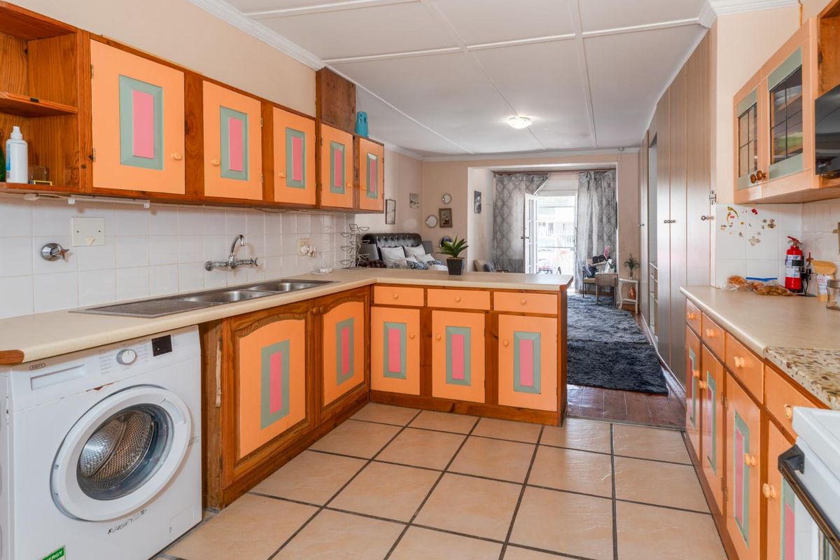 High-Yield Investment | 4 Self-Contained Units | GR4 Zoning - Photo 4