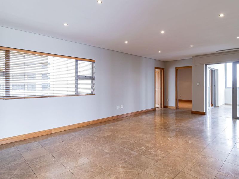 4 Bed Penthouse for Sale in Morningside - Photo 4