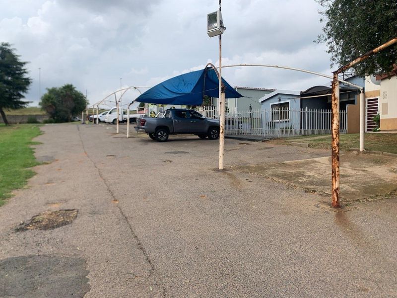 2 bedroom apartment ground floor private garden - Photo 6