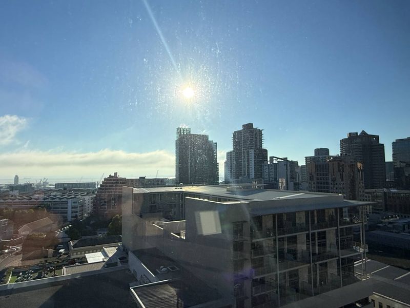 10th floor office to let in Prestigious 117 on Strand - Photo 9