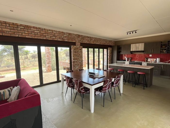 Property #2477389, House For Sale in Windhoek North