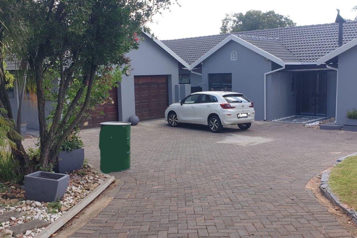 Spacious 3-Bedroom Family Home in Rooihuiskraal - Photo 5