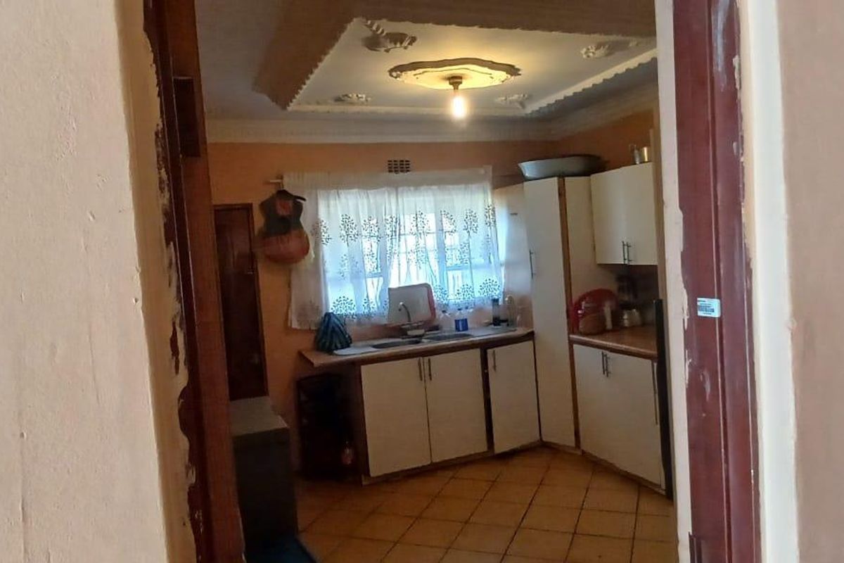 Soshanguve Delight: 3 Beds & Extra Rooms for Your Needs - Photo 4