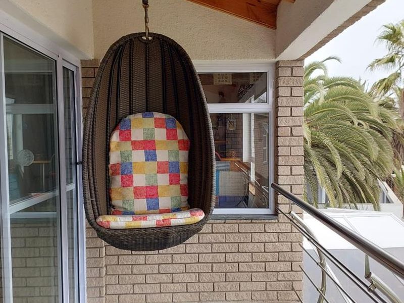 Freestanding House in Swakopmund only a few hundred metres away from the beach promenade! - Photo 7