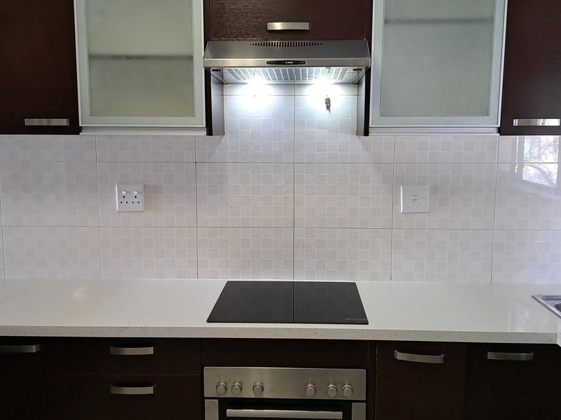 3 Bedroom 2 Bathroom Executive Apartment - Photo 9