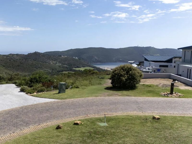 ✨ Architectural Mastery 🏡 Contemporary Living Redefined - Photo 10