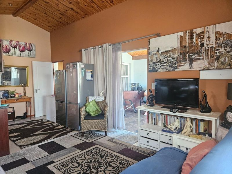 Secure holiday/retirement home in Pearly Beach Resort - Photo 5