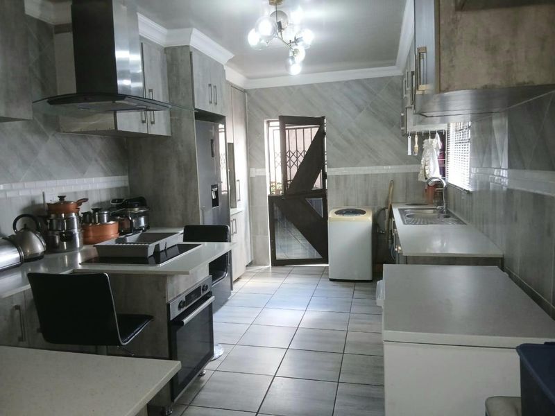 Three bedrooms house for sale in Mountain View - Photo 3