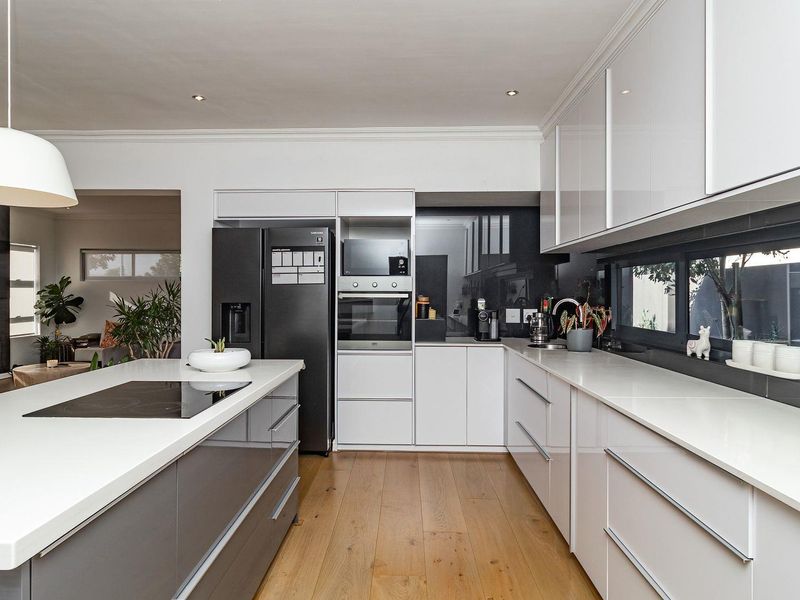 Executive Living for the Discerning Professionals - Photo 4