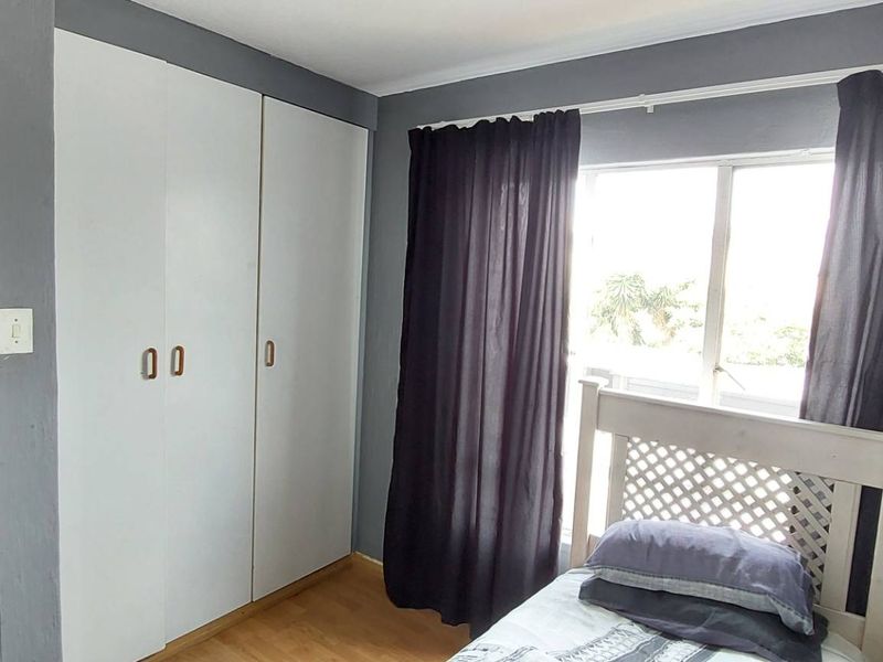 3 Bedroom in Secure Complex - Photo 9