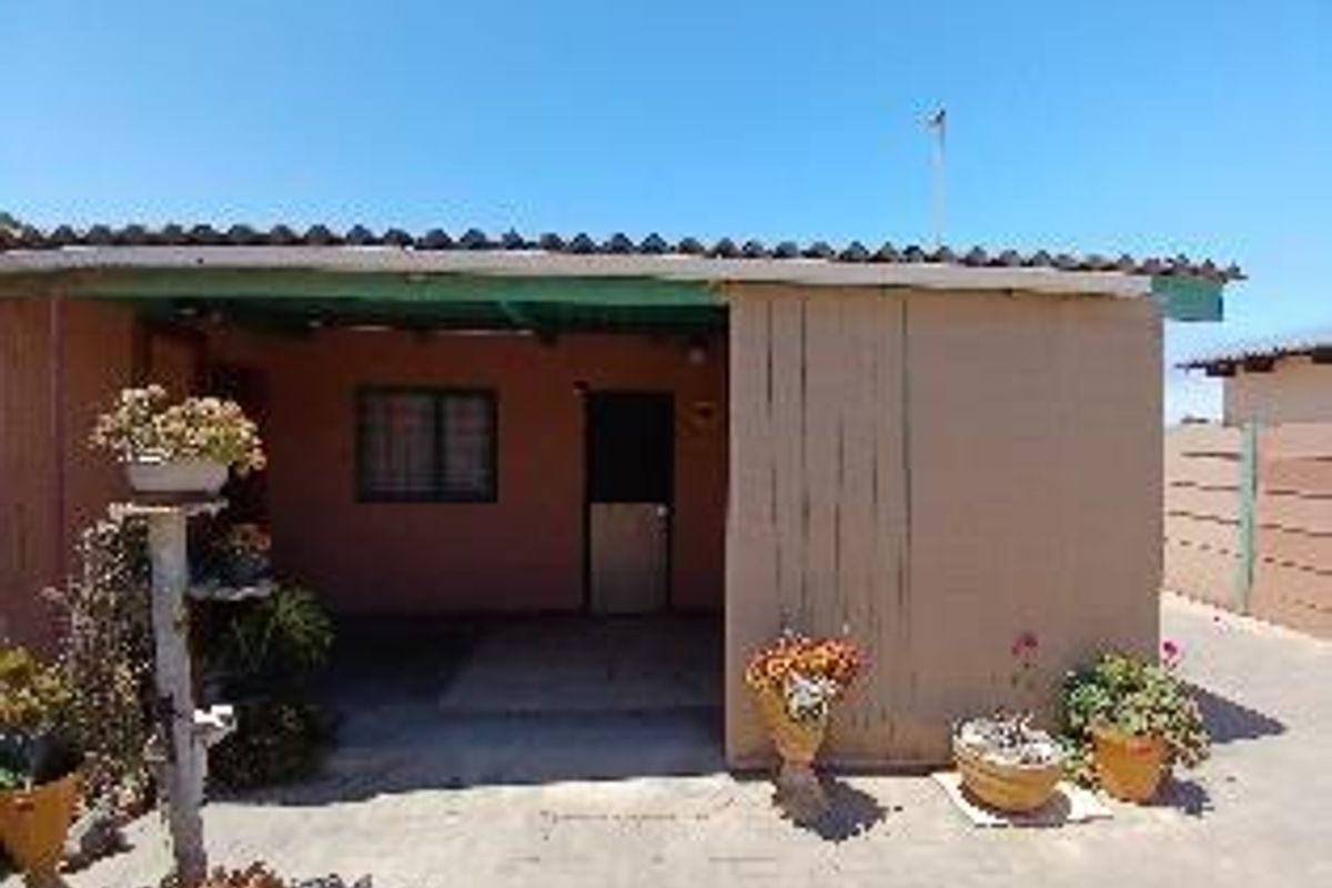 HOUSE FOR SALE (BUSINESS RIGHTS)  - HENTIESBAY - Photo 2