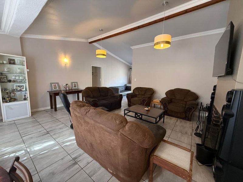 3 Bedroom house - Photo 5