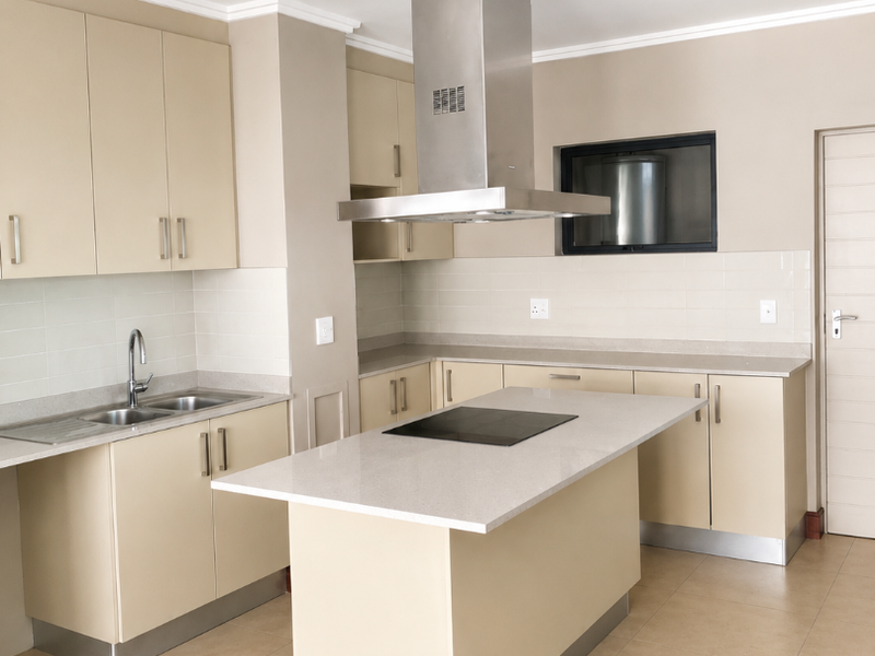 Modern 3 Bedroom/3 Bathroom Apartment for Sale - Photo 2