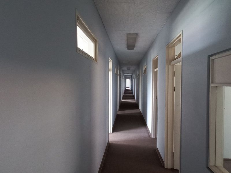 1972m2 Benrose Warehouse To Let - Photo 10