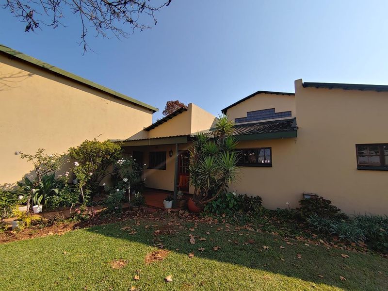 14ha of Prime Agricultural Land with Spacious Farm House & Entertainment Areas - Photo 2