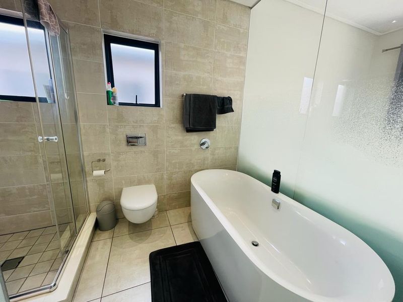 2 Bed Furnished Apartment for Rent in Waterfall - Photo 8