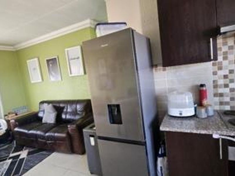 Contemporary Comfort with Scenic Views & Solar Backup in Brackendowns - Photo 6