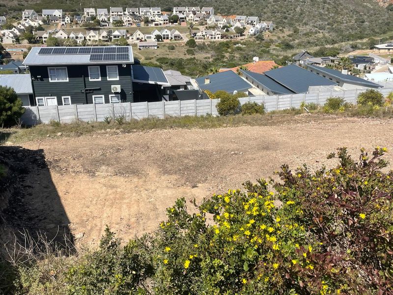 Vacant land in Island View for single or duet developing - Photo 6