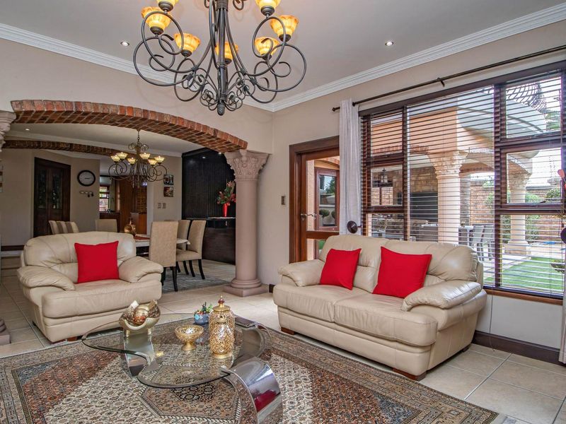 Experience Refined Living in the Monte Cristo Estate! - Photo 7